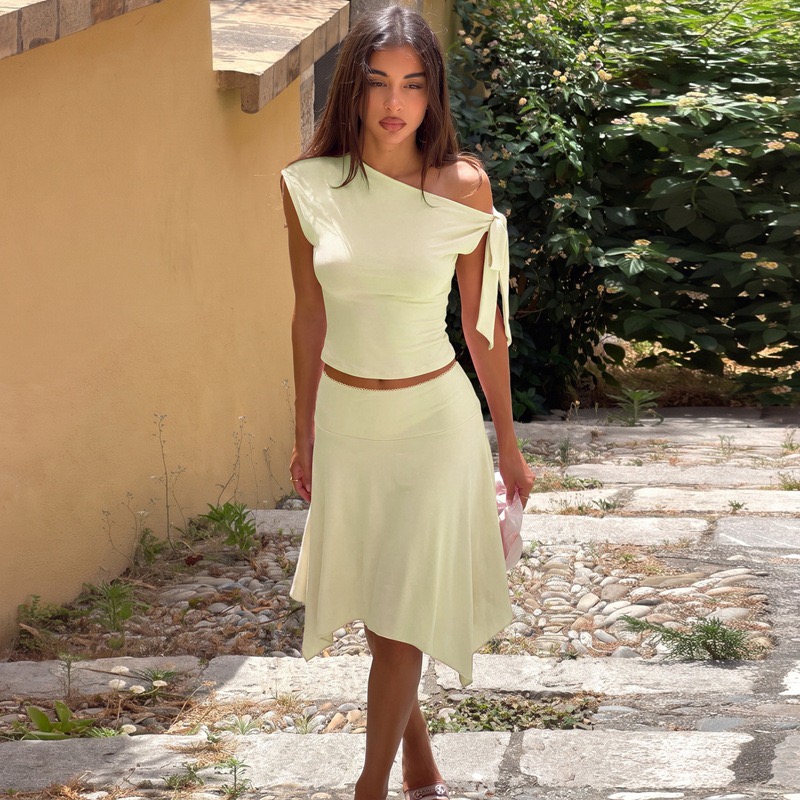 Asymmetric Top Women - レディース2ピースセットアップ オフショルダー リボンタイ ショートトップ アシンメトリー ミディスカートセット