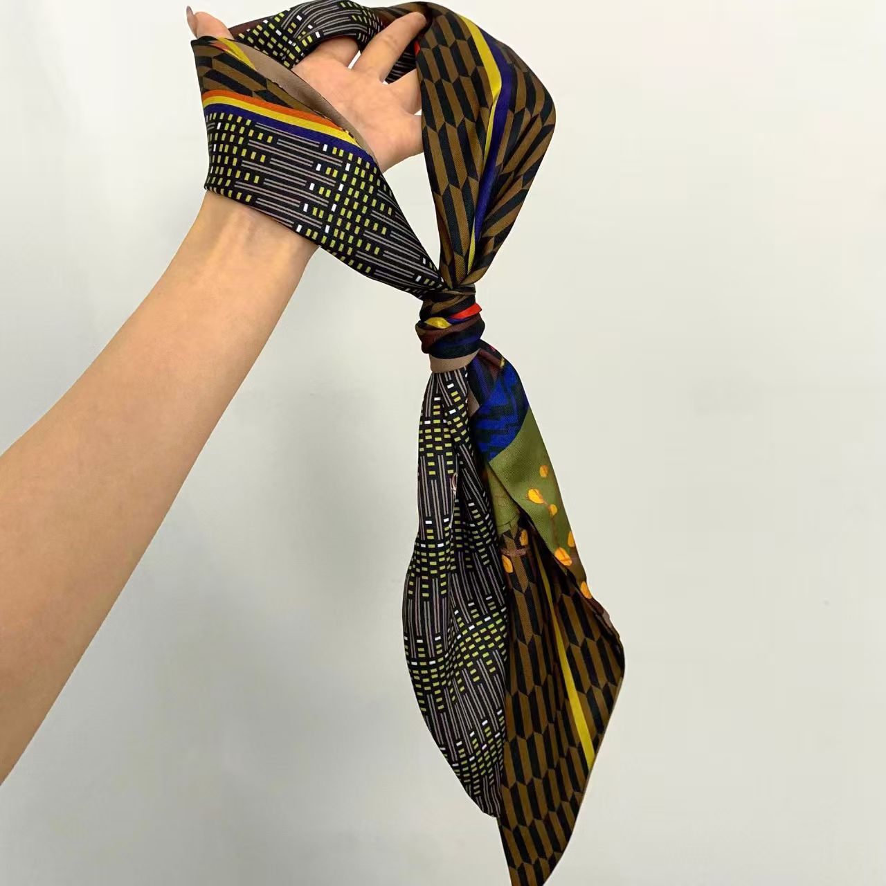 高級プリントロングヘアリボンベベルシルクスカーフ女性ネクタイ - Women Fashion Necktie のレビューと価格