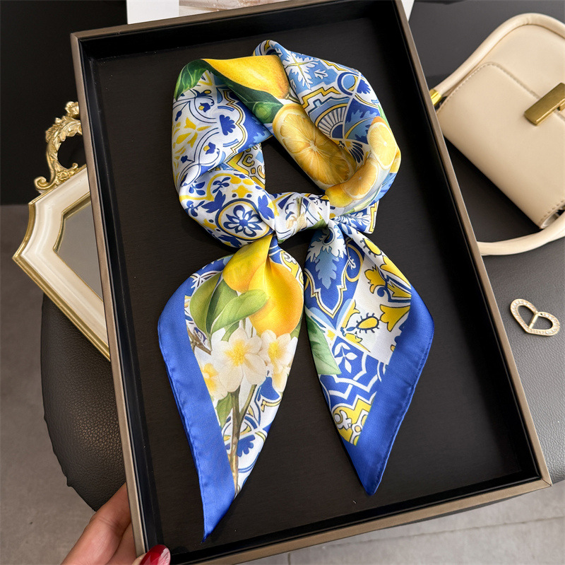 2026年新作フルーツプリントシルクスクエアスカーフ、女性用 - Women Fashion Necktie のレビューと価格