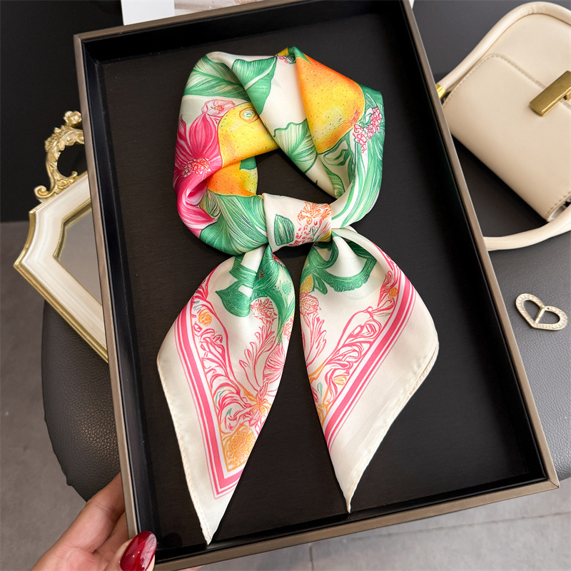 2026年新作フルーツプリントシルクスクエアスカーフ、女性用 - Women Fashion Necktie のレビューと価格